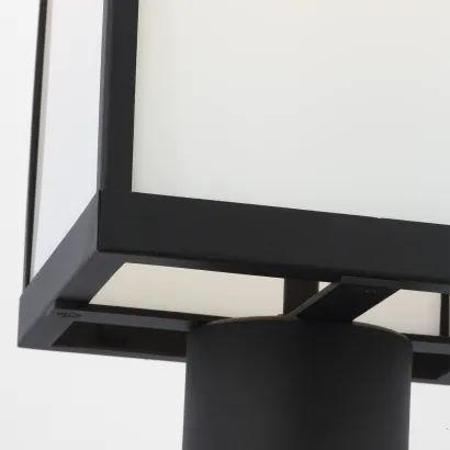  Howell Visual Comfort | Signature Collection